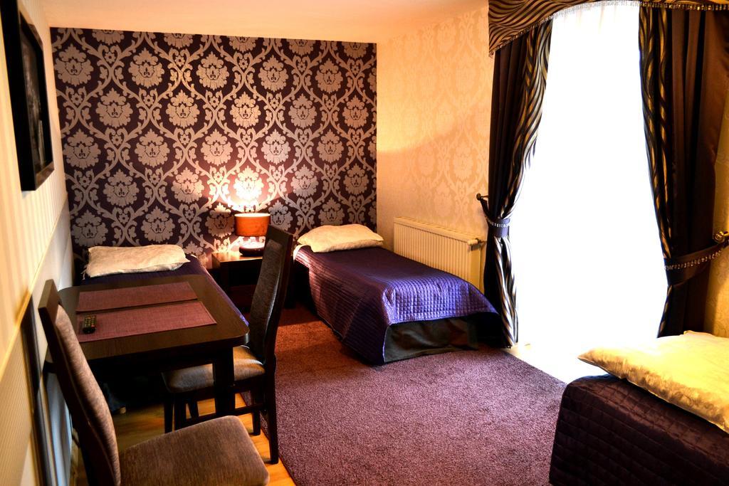 Hotel Palac Akropol Lublin Rum bild