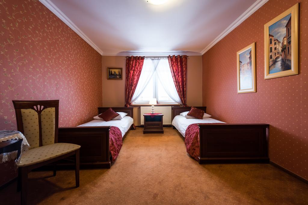 Hotel Palac Akropol Lublin Rum bild