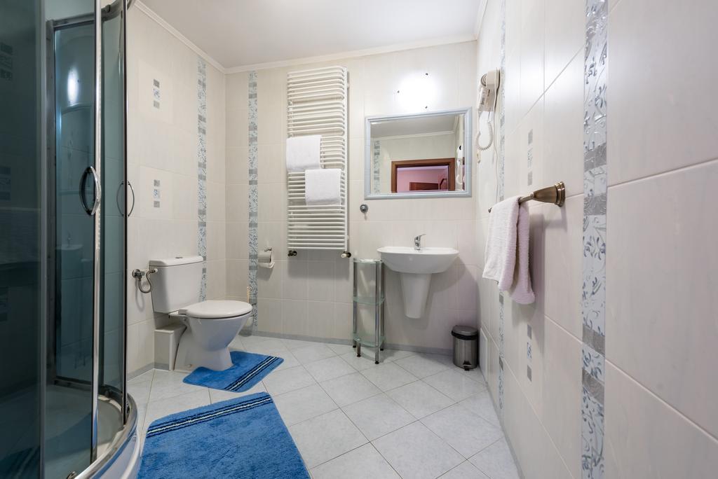 Hotel Palac Akropol Lublin Rum bild